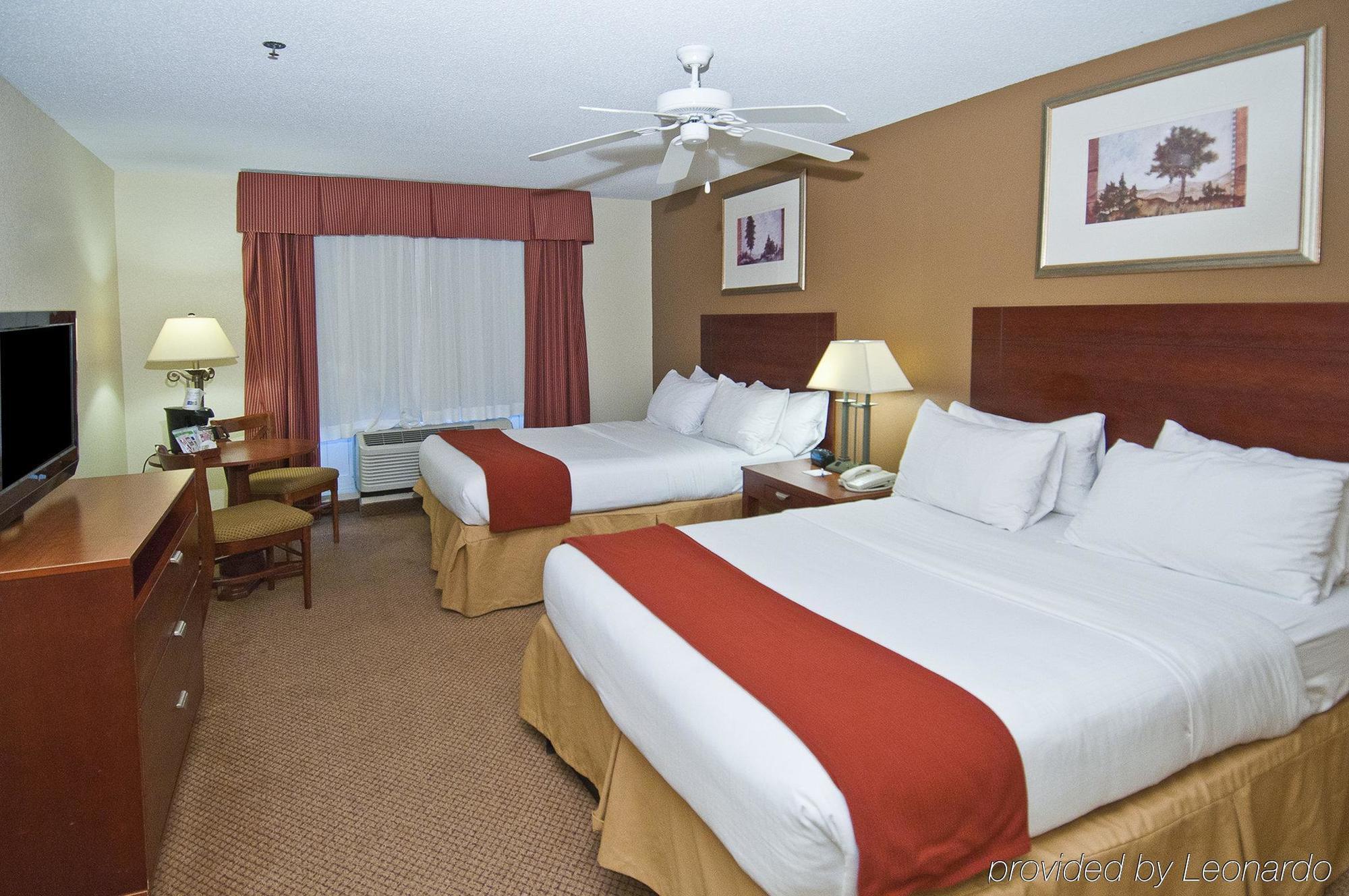 Holiday Inn Express Hotel & Suites Canton By Ihg Exteriér fotografie