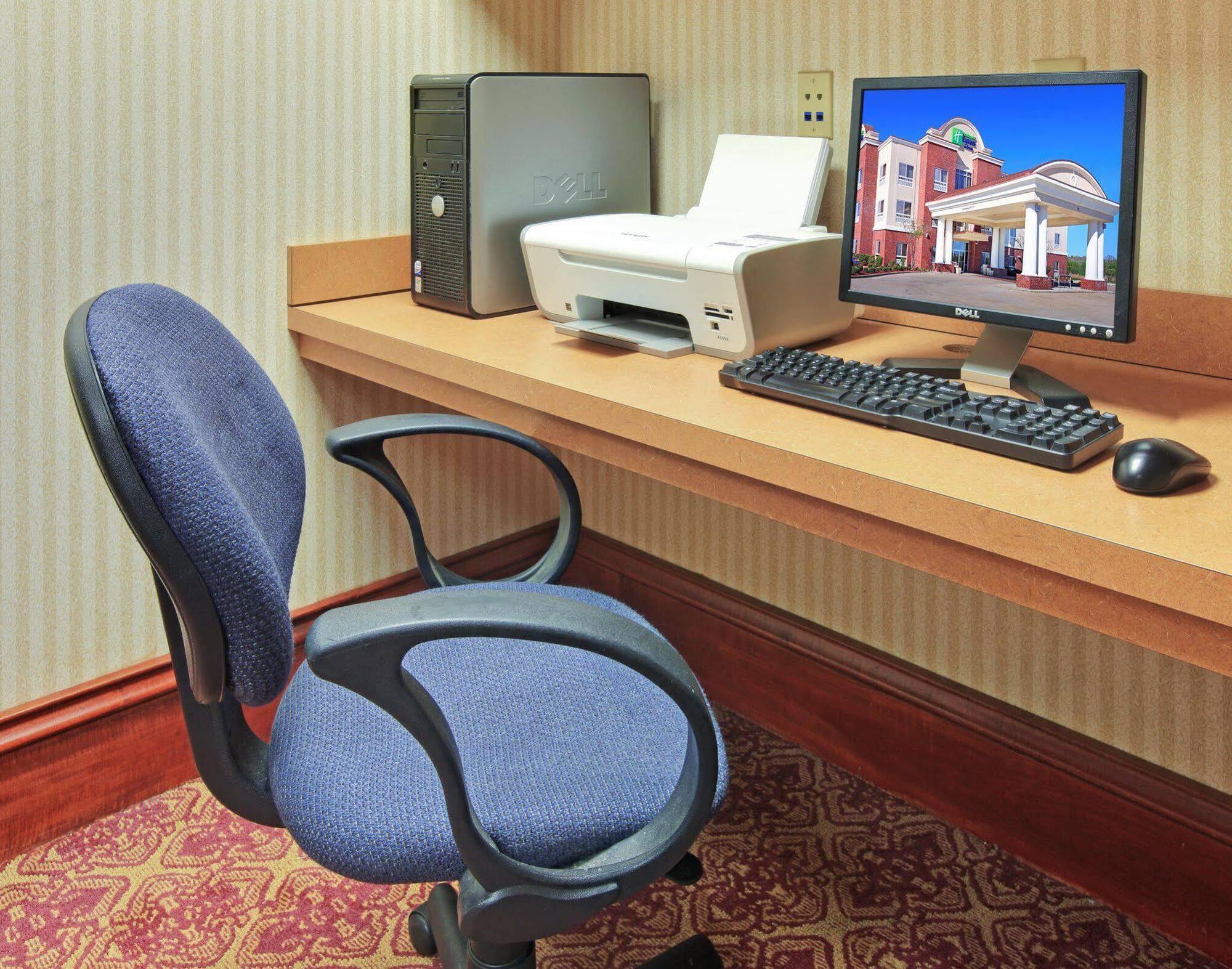 Holiday Inn Express Hotel & Suites Canton By Ihg Exteriér fotografie